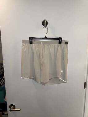 Lululemon Fast and Free Lined Short 6" Men's Bone XL